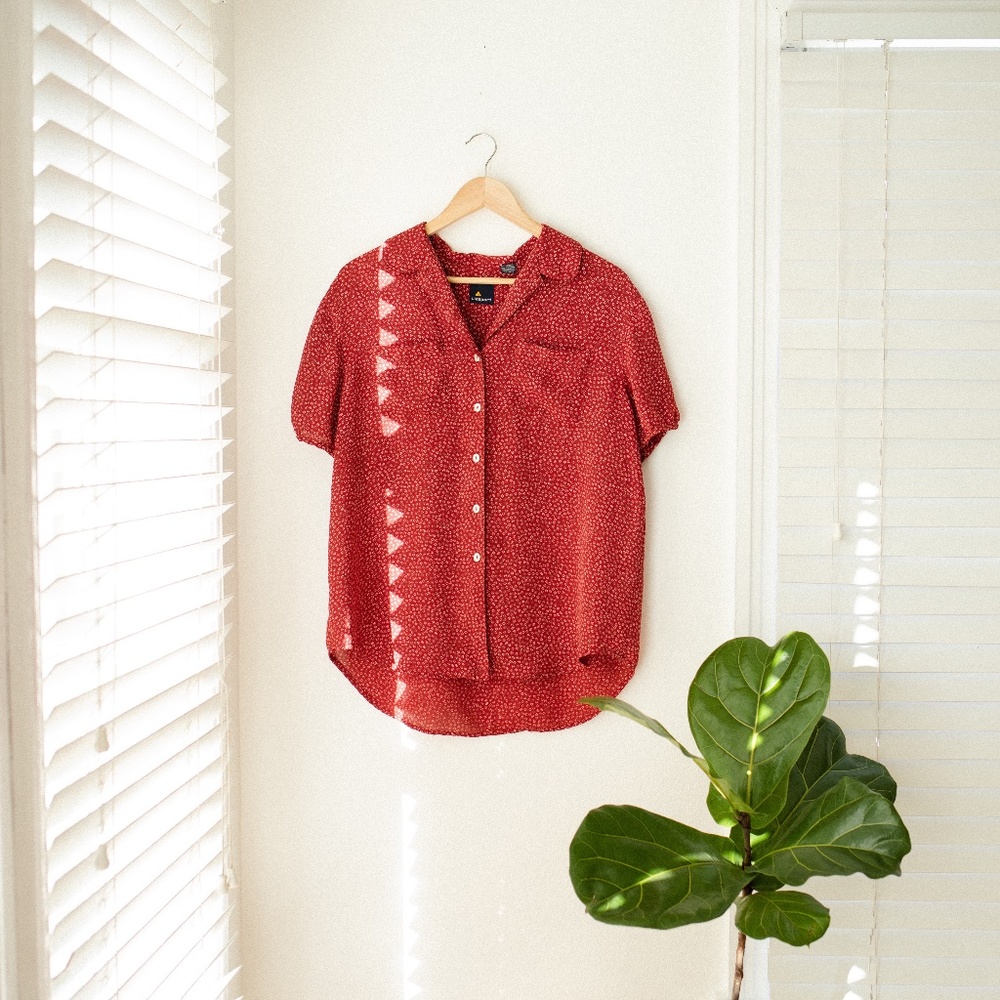 Lizsport Darker Reddish Button Up Blouse